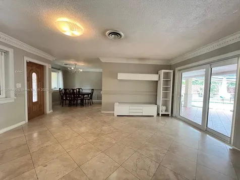 2001 N 41st Avenue Hollywood FL 33021