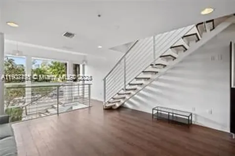 1600 Michigan Avenue Miami Beach FL 33139