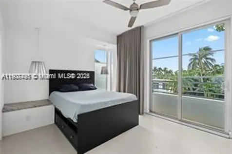 1600 Michigan Avenue Miami Beach FL 33139