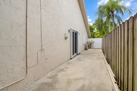 11041 SW 138th Avenue Miami FL 33186