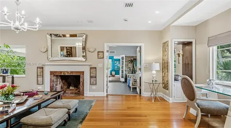 4805 Cherokee Avenue Miami Beach FL 33140
