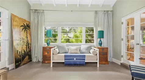 4805 Cherokee Avenue Miami Beach FL 33140