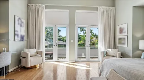4805 Cherokee Avenue Miami Beach FL 33140