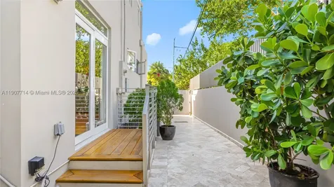 4805 Cherokee Avenue Miami Beach FL 33140