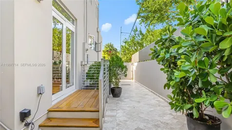 4805 Cherokee Avenue Miami Beach FL 33140