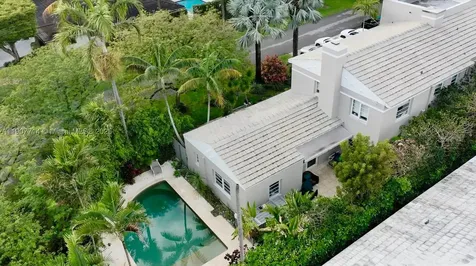 4805 Cherokee Avenue Miami Beach FL 33140