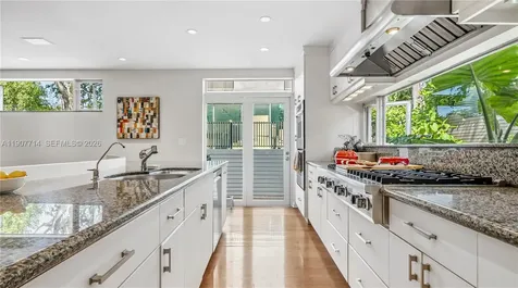 4805 Cherokee Avenue Miami Beach FL 33140