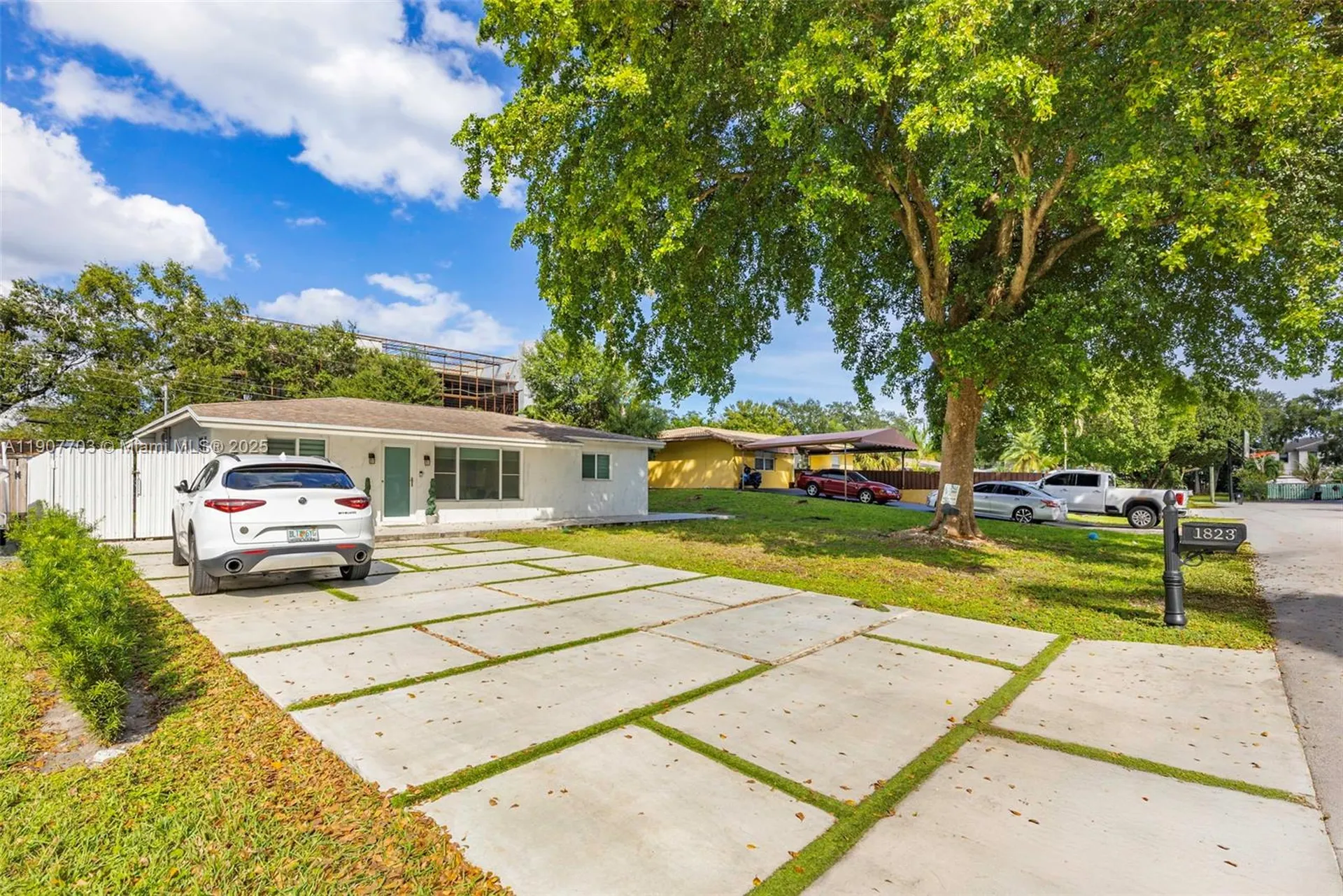 1823 SW 29th Street Fort Lauderdale FL 33315