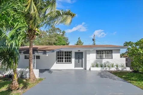 261 NE 172nd Street North Miami Beach FL 33162