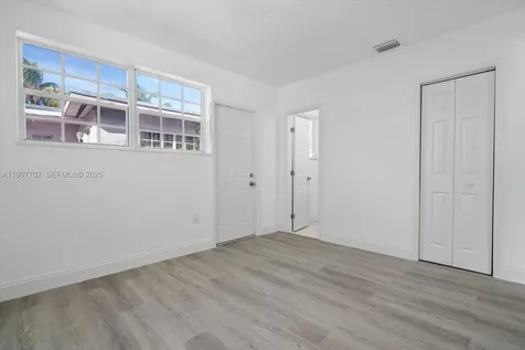 261 NE 172nd Street North Miami Beach FL 33162
