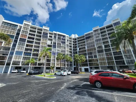 600 Parkview Drive Hallandale Beach FL 33009