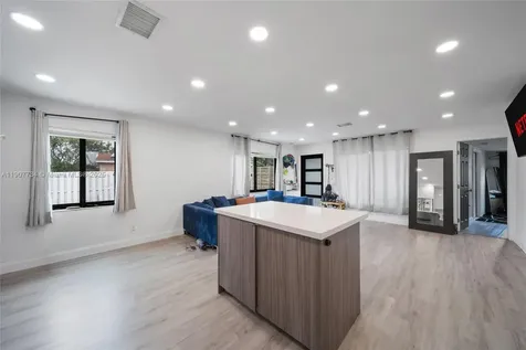 1889 NW 6th Avenue Pompano Beach FL 33060