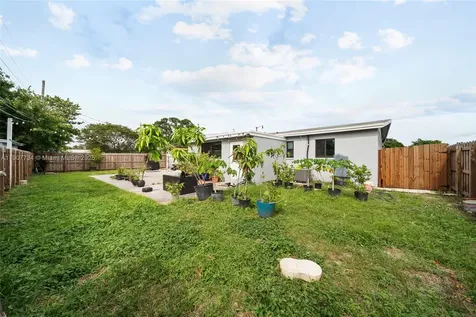 1889 NW 6th Avenue Pompano Beach FL 33060