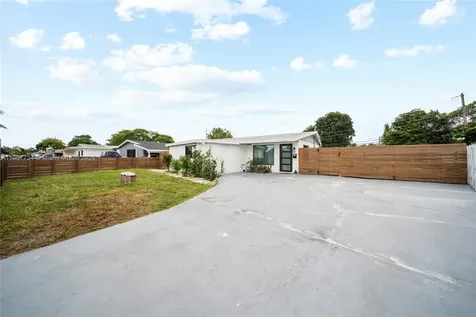 1889 NW 6th Avenue Pompano Beach FL 33060