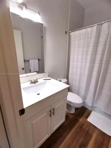 6201 NW 114th Place Doral FL 33178