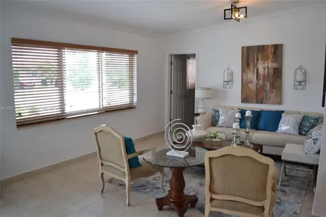 3221 SW 93rd Place Miami FL 33165