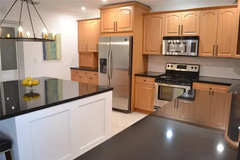 3221 SW 93rd Place Miami FL 33165