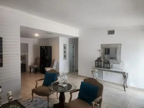 3221 SW 93rd Place Miami FL 33165