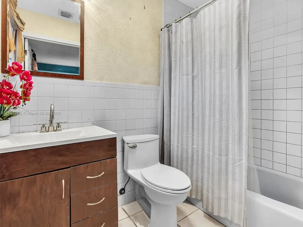 1307 NW 11 Street Fort Lauderdale FL 33311