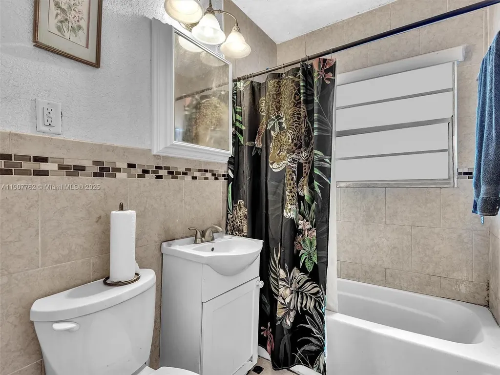 1307 NW 11 Street Fort Lauderdale FL 33311