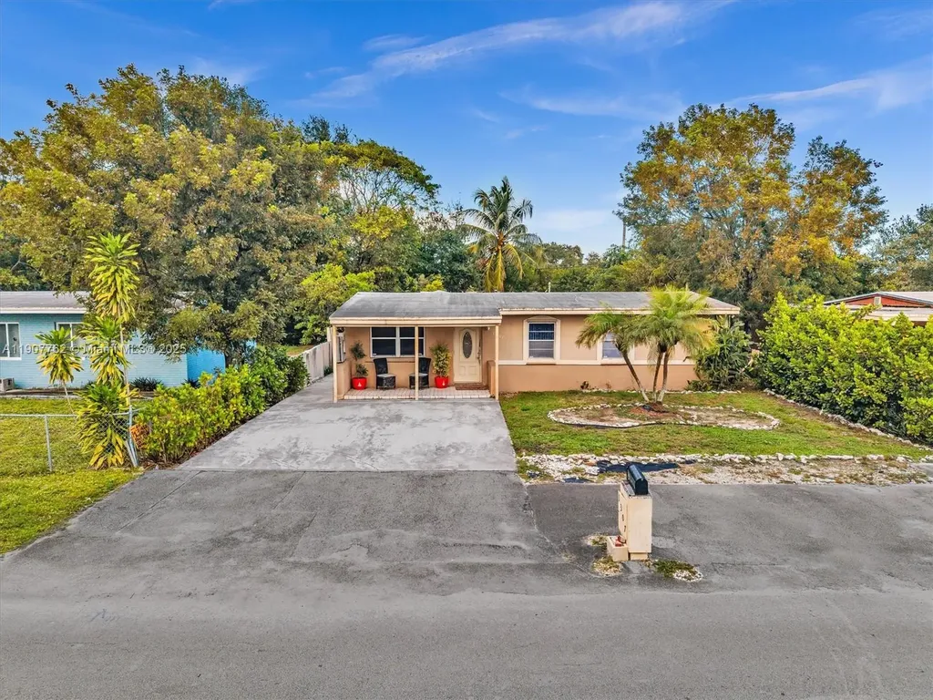 1307 NW 11 Street Fort Lauderdale FL 33311