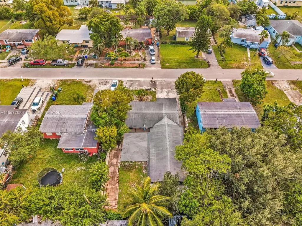 1307 NW 11 Street Fort Lauderdale FL 33311