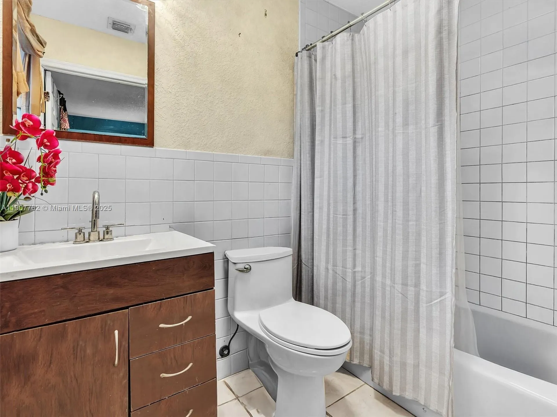 1307 NW 11 Street Fort Lauderdale FL 33311