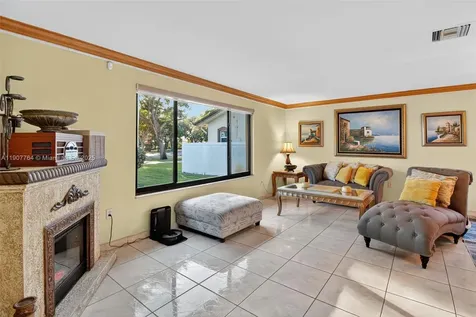 15010 Dunbarton Place Miami Lakes FL 33016