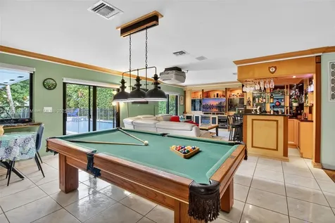 15010 Dunbarton Place Miami Lakes FL 33016