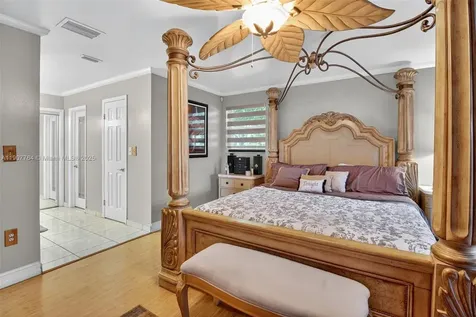 15010 Dunbarton Place Miami Lakes FL 33016