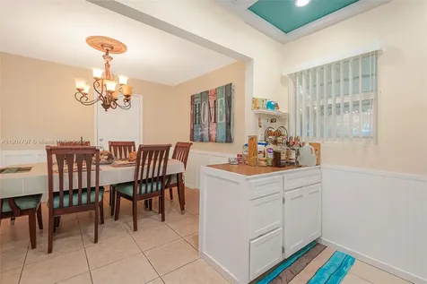 6903 NW 74th Place Tamarac FL 33321