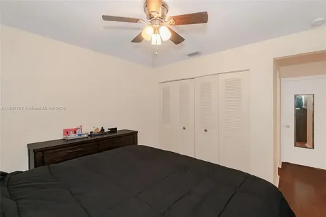 6903 NW 74th Place Tamarac FL 33321
