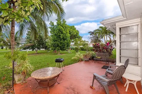 6903 NW 74th Place Tamarac FL 33321