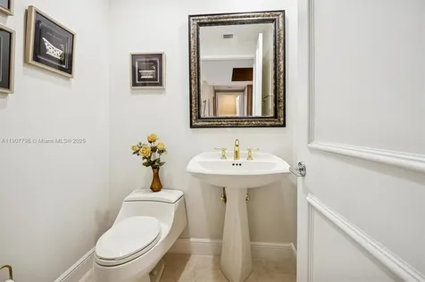 789 Crandon Boulevard Key Biscayne FL 33149