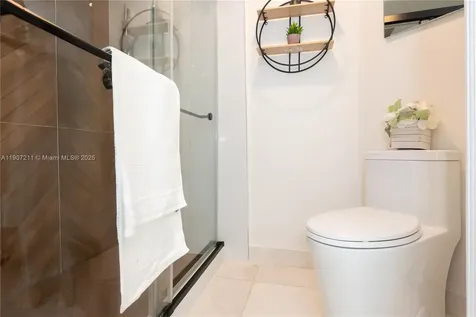3500 Mystic Pointe Drive Aventura FL 33180