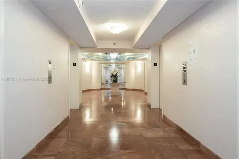 3500 Mystic Pointe Drive Aventura FL 33180