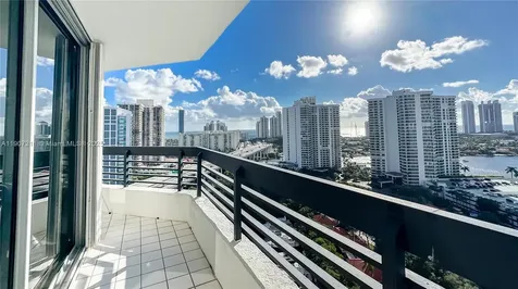3500 Mystic Pointe Drive Aventura FL 33180