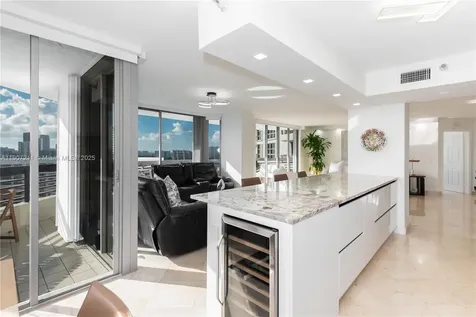 3500 Mystic Pointe Drive Aventura FL 33180