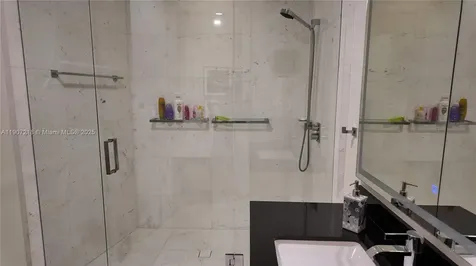 18555 Collins Avenue Sunny Isles Beach FL 33160