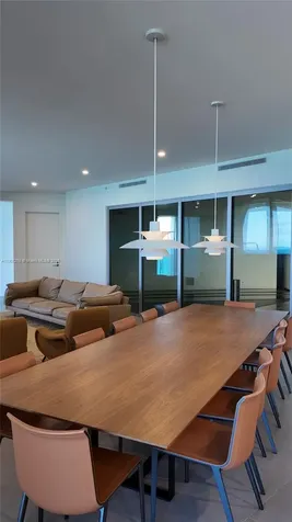 18555 Collins Avenue Sunny Isles Beach FL 33160