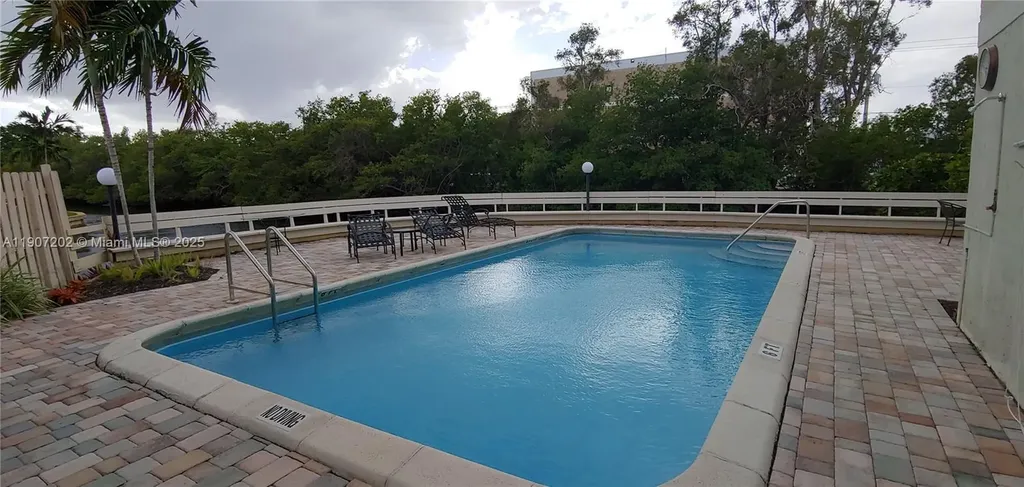 1400 NE 54th Street Fort Lauderdale FL 33334
