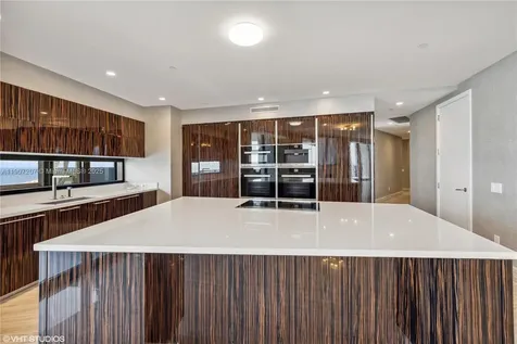 18555 Collins Avenue Sunny Isles Beach FL 33160