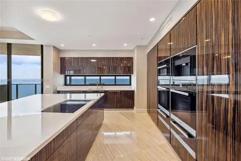 18555 Collins Avenue Sunny Isles Beach FL 33160