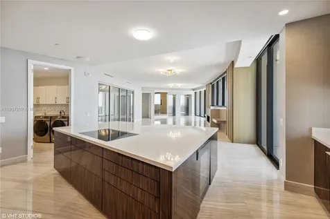 18555 Collins Avenue Sunny Isles Beach FL 33160