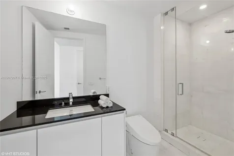 18555 Collins Avenue Sunny Isles Beach FL 33160