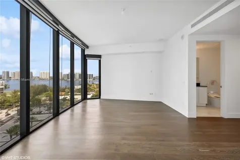 18555 Collins Avenue Sunny Isles Beach FL 33160