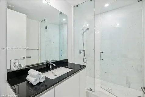 18555 Collins Avenue Sunny Isles Beach FL 33160