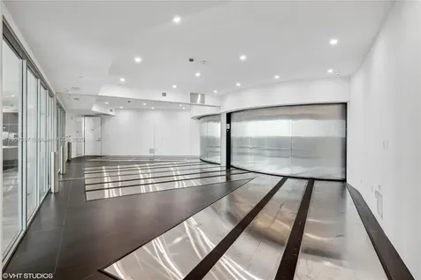18555 Collins Avenue Sunny Isles Beach FL 33160