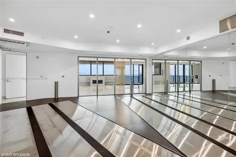 18555 Collins Avenue Sunny Isles Beach FL 33160