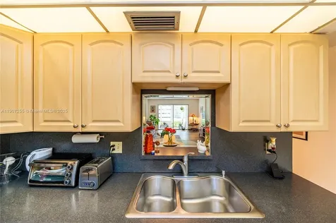 2101 Lucaya Bend Coconut Creek FL 33066